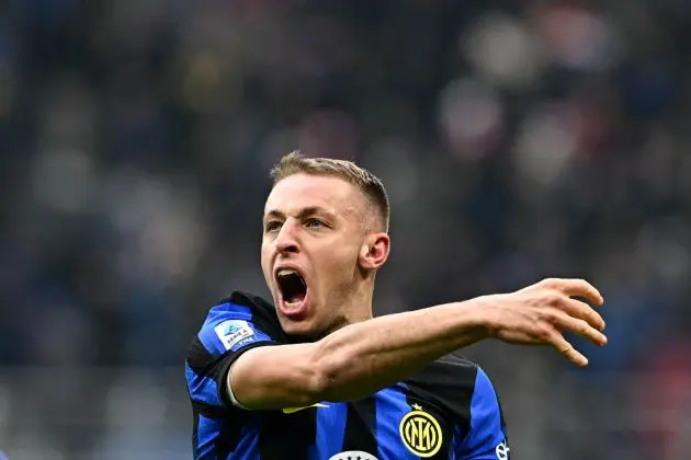 Inter Milan midfielder Davide Frattesi celebrates after scoring his team's second goal during the Italian Serie A football match between Inter Milan and Hellas Verona at the Giuseppe-Meazza (San Siro) Stadium in Milan on January 6, 2024. (Photo by GABRIEL BOUYS / AFP) (Photo by GABRIEL BOUYS/AFP via Getty Images)
