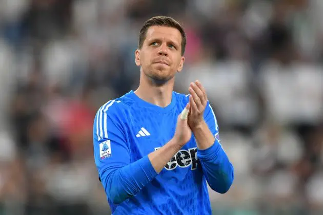 TURIN, ITALY - MAY 12: Wojciech Szczesny of Juventus applauds the fans after the Serie A TIM match between Juventus and US Salernitana at Allianz Stadium on May 12, 2024 in Turin, Italy. (Photo by Valerio Pennicino/Getty Images)