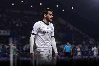 REGGIO NELL'EMILIA, ITALY - FEBRUARY 28: Khvicha Kvaratskhelia of SSC Napoli looks on during the Serie A TIM match between US Sassuolo and SSC Napoli - Serie A TIM at Mapei Stadium - Citta' del Tricolore on February 28, 2024 in Reggio nell'Emilia, Italy. (Photo by Alessandro Sabattini/Getty Images)