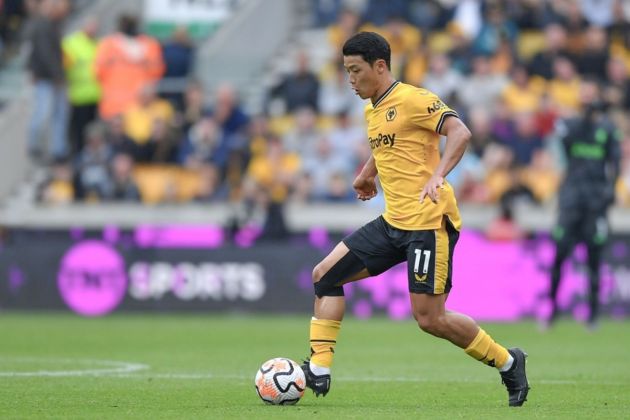 Hwang Hee-chan of Wolverhampton Wanderers in action during the English Premier League match between Wolverhampton Wanderers and Liverpool FC in Wolverhampton, Britain, 16 September 2023. EPA-EFE/VINCE MIGNOTT EDITORIAL USE ONLY. No use with unauthorized audio, video, data, fixture lists, club/league logos or 'live' services. Online in-match use limited to 120 images, no video emulation. No use in betting, games or single club/league/player publications