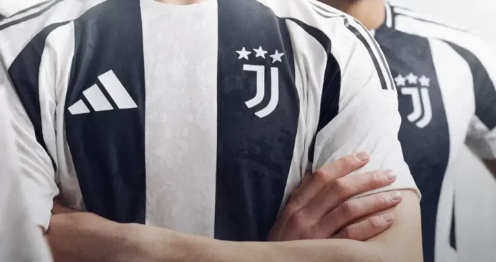 2024-25 Juventus home shirt