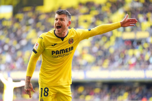 Como target VILLARREAL, SPAIN - MARCH 03: Alberto Moreno of Villarreal CF gestures during the LaLiga EA Sports match between Villarreal CF and Granada CF at Estadio de la Ceramica on March 03, 2024 in Villarreal, Spain. (Photo by Aitor Alcalde/Getty Images)