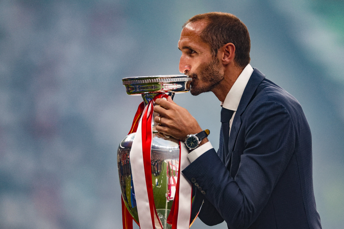 Chiellini devuelve a Italia el trofeo de la Eurocopa para la final de la Eurocopa 2024