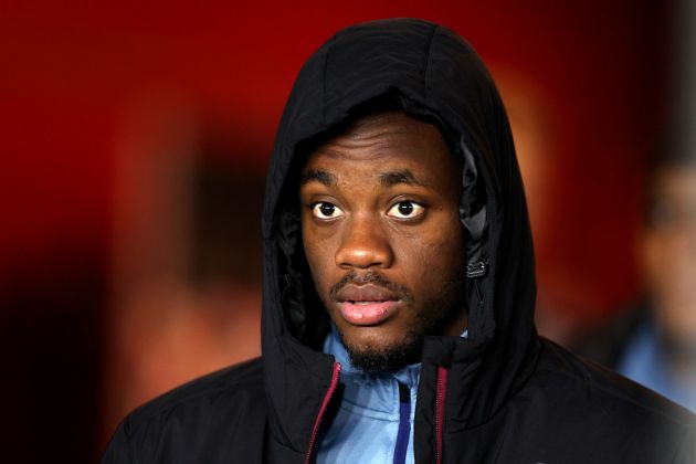 ALKMAAR, NETHERLANDS - OCTOBER 26: Jhon Duran of Aston Villa looks on inside the players tunnel prior to the UEFA Europa Conference League 2023/24 match between AZ Alkmaar and Aston Villa FC on October 26, 2023 in Alkmaar, Netherlands. (Photo by Dean Mouhtaropoulos/Getty Images)