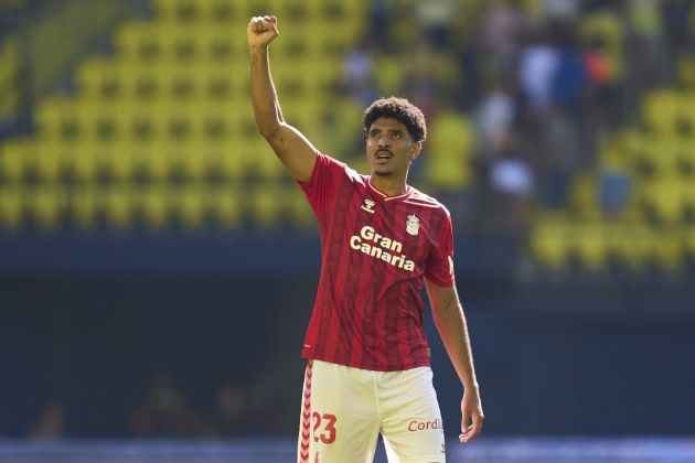 VILLARREAL, SPAIN - OCTOBER 08: Saul Coco of Las Palmas celebrates after winning the game during the LaLiga EA Sports match between Villarreal CF and UD Las Palmas at Estadio de la Ceramica on October 08, 2023 in Villarreal, Spain. (Photo by Aitor Alcalde/Getty Images)