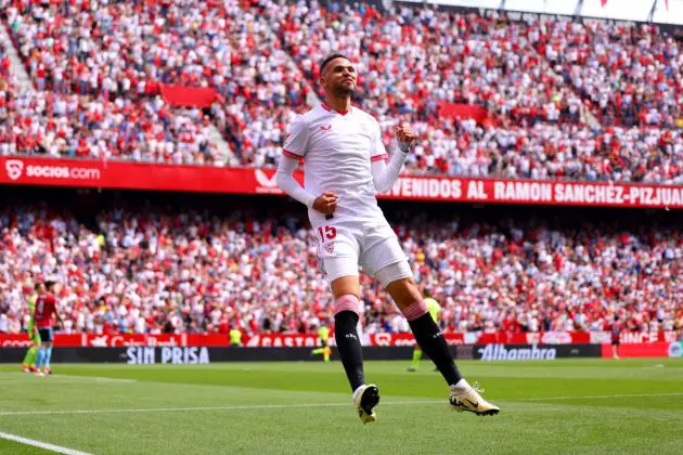 SEVILLE, SPAIN - MARCH 17: Youssef En-Nesyri of Sevilla FC celebrates scoring his team's first goal during the LaLiga EA Sports match between Sevilla FC and Celta Vigo at Estadio Ramon Sanchez Pizjuan on March 17, 2024 in Seville, Spain. (Photo by Fran Santiago/Getty Images) (Photo by Fran Santiago/Getty Images)