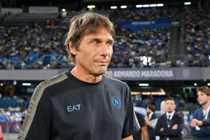 NAPLES, ITALY - AUGUST 10: Antonio Conte SSC Napoli coach before the Coppa Italia match between SSC Napoli and Modena FC at Stadio Diego Armando Maradona on August 10, 2024 in Naples, Italy. (Photo by Francesco Pecoraro/Getty Images)