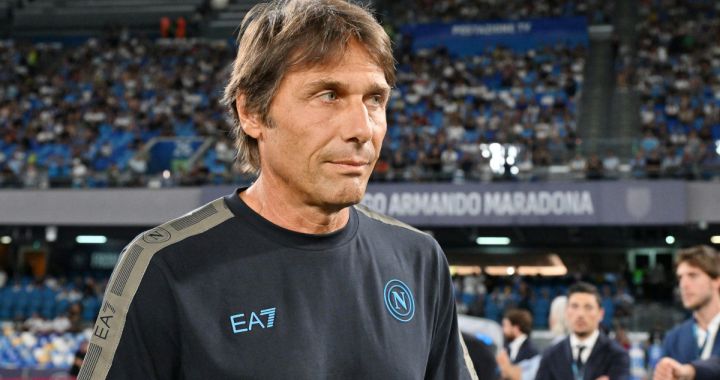 NAPLES, ITALY - AUGUST 10: Antonio Conte SSC Napoli coach before the Coppa Italia match between SSC Napoli and Modena FC at Stadio Diego Armando Maradona on August 10, 2024 in Naples, Italy. (Photo by Francesco Pecoraro/Getty Images)