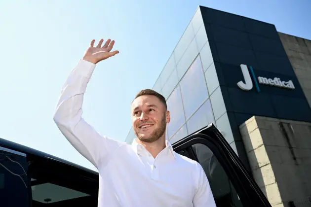 Teun Koopmeiners arrives at JMedical ahead of permanent transfer to Juventus from Serie A side Atalanta.