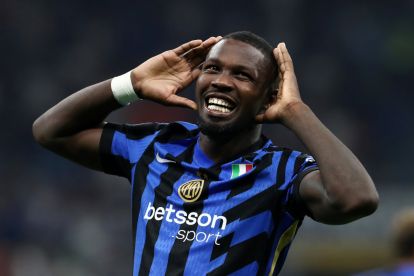 AUGUST 30: Marcus Thuram of FC Internazionale celebrates scoring his team's third goal during the Serie A match between FC Internazionale and Atalanta at Stadio Giuseppe Meazza on August 30, 2024 in Milan, Italy. (Photo by Marco Luzzani/Getty Images)