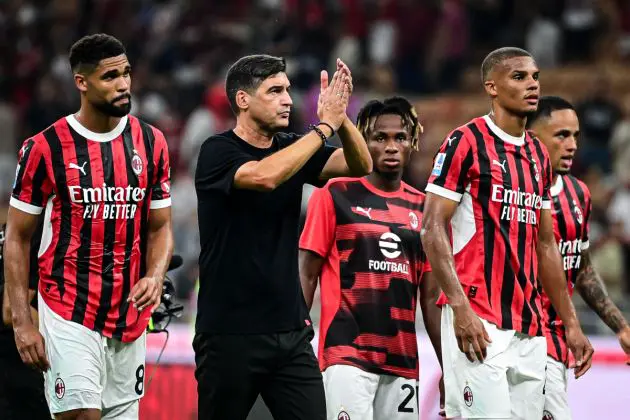 AC Milan's Portuguese coach Paulo Fonseca (C) gestures with Milan's players at the end of the Italian Serie A football match between AC Milan and Torino at the San Siro Stadium in Milan, on August 17, 2024. (Photo by Piero CRUCIATTI / AFP) (Photo by PIERO CRUCIATTI/AFP via Getty Images)