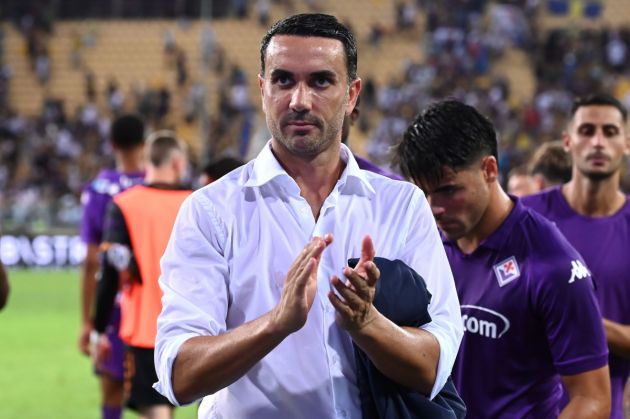 PARMA, ITALY - AUGUST 17: Raffaele Palladino head coach of Fiorentina greets his fans during the Serie A match between Parma Calcio and Fiorentina at Stadio Ennio Tardini on August 17, 2024 in Parma, Italy. (Photo by Alessandro Sabattini/Getty Images)