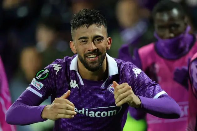 FLORENCE, ITALY - APRIL 18: Nico Gonzalez of ACF Fiorentina celebrates after scoring a goal during the UEFA Europa Conference League 2023/24 Quarter-final second leg match between ACF Fiorentina and Viktoria PlzeÅ at Stadio Artemio Franchi on April 18, 2024 in Florence, Italy.(Photo by Gabriele Maltinti/Getty Images)