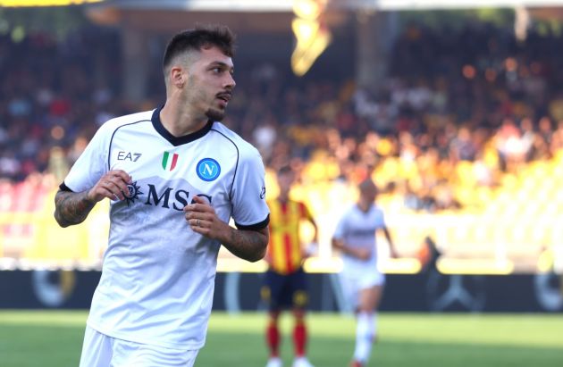 LECCE, ITALY - SEPTEMBER 30: Gianluca Gaetano of Napoli celebrates his team's third goal during the Serie A TIM match between US Lecce and SSC Napoli at Stadio Via del Mare on September 30, 2023 in Lecce, Italy. (Photo by Maurizio Lagana/Getty Images)