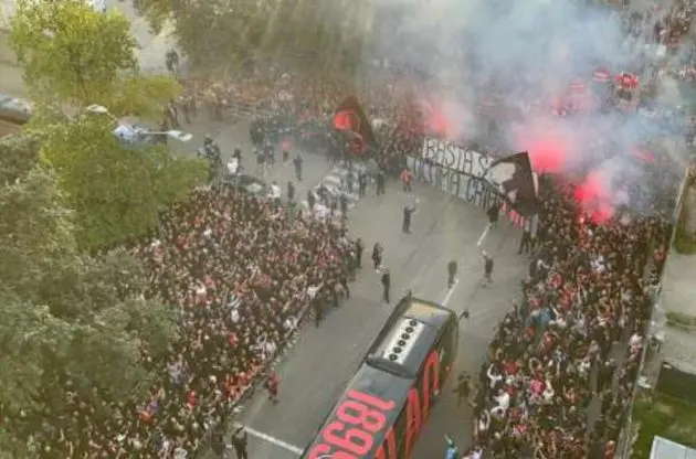 Milan ultras protest before kick-off against Venezia in Serie A.