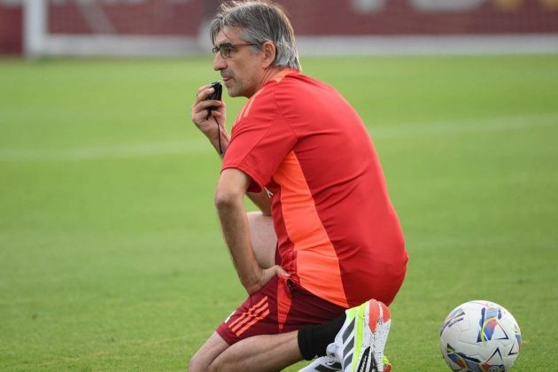 Ivan Juric takes charge of his first training session at AS Roma after replacing club legend Daniele De Rossi.