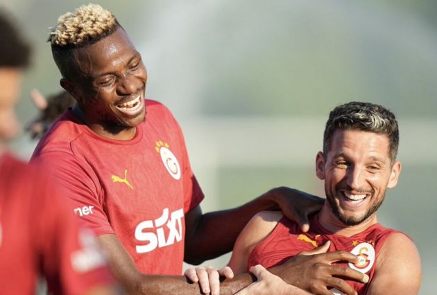 Former Napoli teammates Victor Osimhen and Dries Mertens reunited in training with Galatasaray.