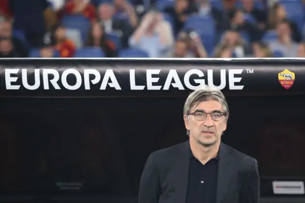 ROME, ITALY - SEPTEMBER 26: AS Roma head coach Ivan Juric looks on during the UEFA Europa League 2024/25 League Phase MD1 match between AS Roma and Athletic Club at Stadio Olimpico on September 26, 2024 in Rome, Italy. (Photo by Paolo Bruno/Getty Images)