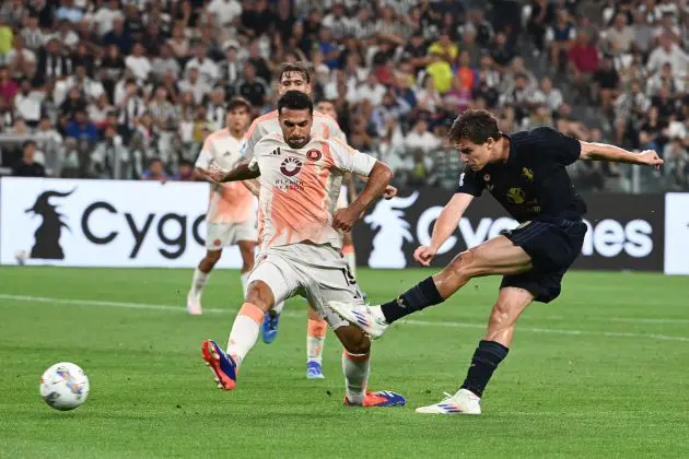 Juventus' Turkish forward #10 Kenan Yildiz (R) fights for the ball with Roma's Turkish defender Zeki Celik (L) during the Italian Serie A football match between Juventus and Roma at Allianz Stadium in Turin, on September 1, 2024. (Photo by Isabella BONOTTO / AFP) (Photo by ISABELLA BONOTTO/AFP via Getty Images)