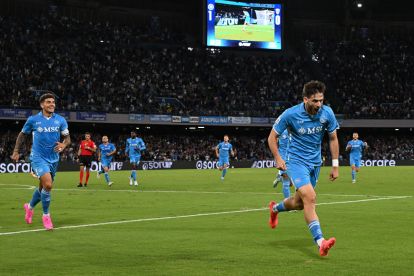 NAPLES, ITALY - SEPTEMBER 29: Khvicha Kvaratskhelia of SSC Napoli celebrates after scoring his sides second goal during the Serie A match between Napoli and Monza at Stadio Diego Armando Maradona on September 29, 2024 in Naples, Italy. (Photo by Francesco Pecoraro/Getty Images)