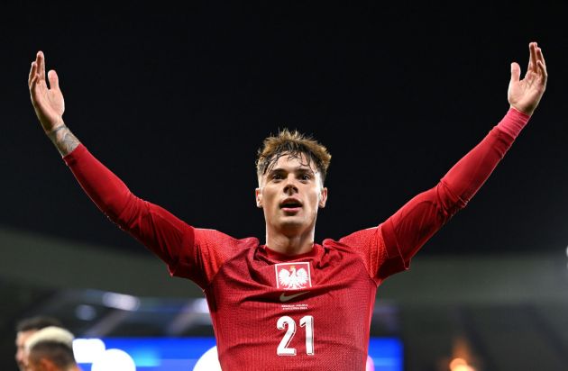 GLASGOW, SCOTLAND - SEPTEMBER 05: Nicola Zalewski of Poland celebrates after scoring his team's third goal from the penalty spot during the UEFA Nations League 2024/25 League A Group A1 match between Scotland and Poland at on September 05, 2024 in Glasgow, Scotland. (Photo by Stu Forster/Getty Images) (Galatasaray links)