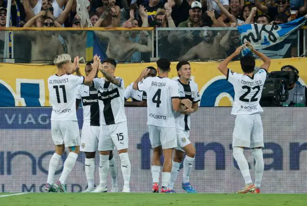 epa11563434 Parma's Matteo Cancellieri jubilates with his teammates after scoring the goal during the Italian Serie A soccer match Parma Calcio vs AC Milan at Ennio Tardini stadium in Parma, Italy, 24 August 2024. EPA-EFE/ELISABETTA BARACCHI