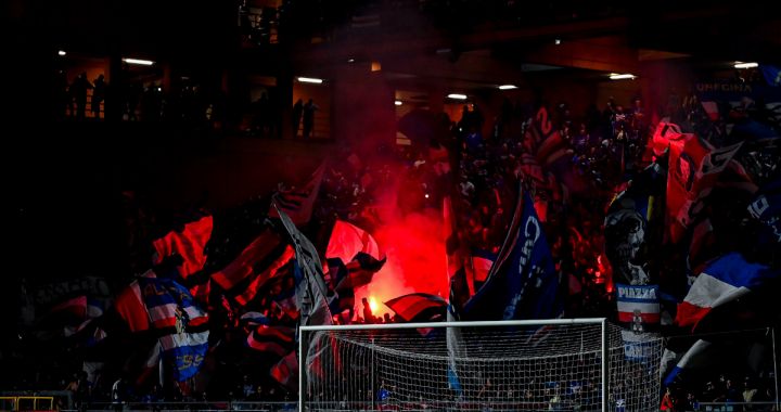 GENOA, ITALY - SEPTEMBER 25: Sampdoria fans light a smoke-bomb prior to kick-off in the Coppa Italia match between Genoa CFC and UC Sampdoria at Luigi Ferraris Stadium on September 25, 2024 in Genoa, Italy. (Photo by Simone Arveda/Getty Images) - Stadium ban for Serie A clash against Juventus