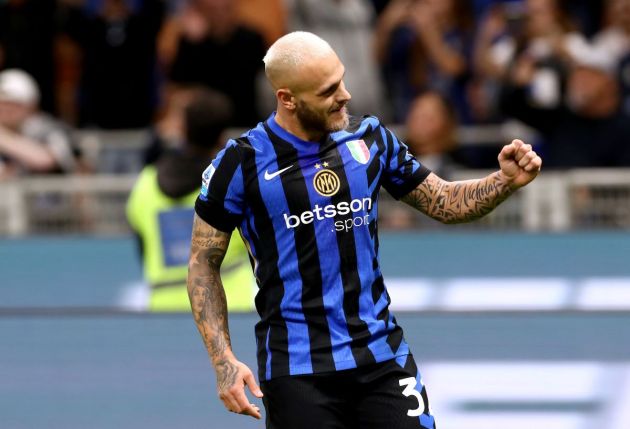 MILAN, ITALY - SEPTEMBER 22: Federico Dimarco of FC Internazionale celebrates scoring his team's first goal during the Serie A match between FC Internazionale and AC Milan at Stadio Giuseppe Meazza on September 22, 2024 in Milan, Italy. (Photo by Marco Luzzani/Getty Images)