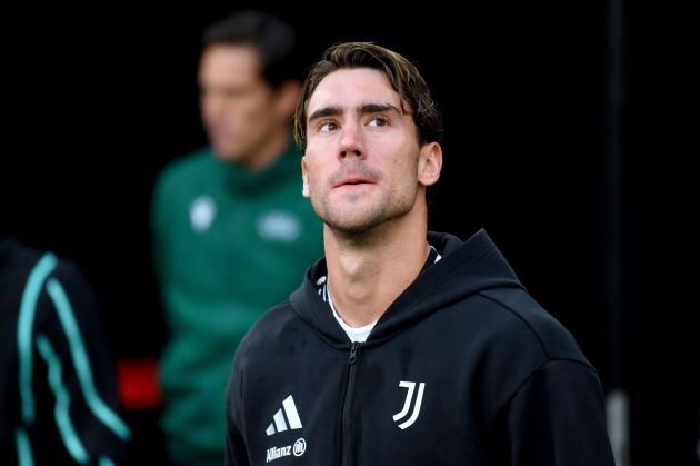 TURIN, ITALY - SEPTEMBER 17: Dusan Vlahovic of Juventus walks out prior to the UEFA Champions League 2024/25 League Phase MD1 match between Juventus and PSV Eindhoven at Juventus Stadium on September 17, 2024 in Turin, Italy. (Photo by Valerio Pennicino/Getty Images)