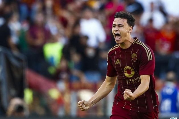 Roma's Niccolo Pisilli celebrates with teammates after scoring the 2-1 goal during the Italian Serie A soccer match between As Roma and Venezia FC, in Rome, Italy, 29 September 2024. EPA-EFE/ANGELO CARCONI