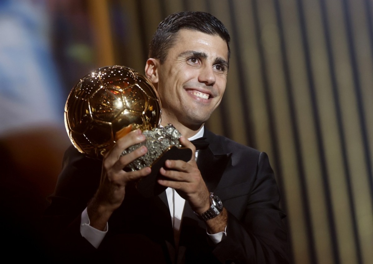 Manchester City and Spain midfielder Rodri wins the Men's Ballon d'Or 2024 at the Ballon d'Or 2024 ceremony at the Theatre du Chatelet in Paris, France, 28 October 2024. EPA-EFE/MOHAMMED BADRA