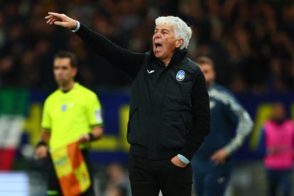 epa11685821 Atalanta's coach Gian Piero Gasperini gestures during the Italian Serie A soccer match between Atalanta BC and Hellas Verona, in Bergamo, Italy, 26 October 2024.  EPA-EFE/MICHELE MARAVIGLIA