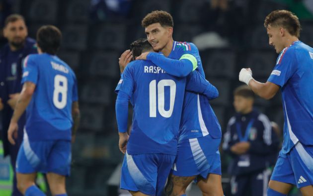 UDINE, ITALY - OCTOBER 14: Giovanni Di Lorenzo of Italy celebrates scoring a goal with teammate Giacomo Raspaddori during the UEFA Nations League 2024/25 League A Group A2 match between Italy and Israel at Stadio Friuli on October 14, 2024 in Udine, Italy. (Photo by Timothy Rogers/Getty Images)