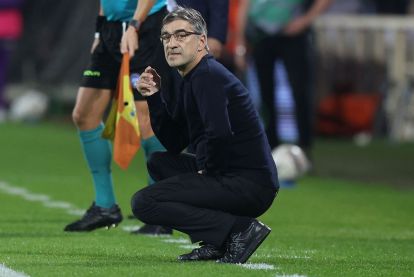 FLORENCE, ITALY - OCTOBER 27: Head coach Ivan Juric of AS Roma looks on during the Serie A match between Fiorentina and AS Roma at Stadio Artemio Franchi on October 27, 2024 in Florence, Italy. (Photo by Gabriele Maltinti/Getty Images)