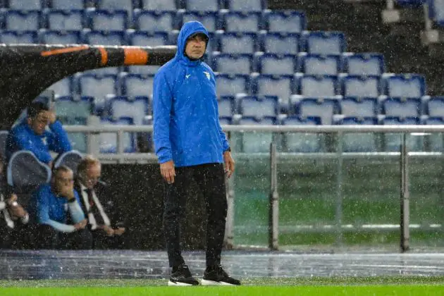 epa11640062 Lazio's head coach Marco Baroni during the UEFA Europa League soccer match between SS Lazio and OGC Nice in Rome, Italy, 03 October 2024. EPA-EFE/ETTORE FERRARI