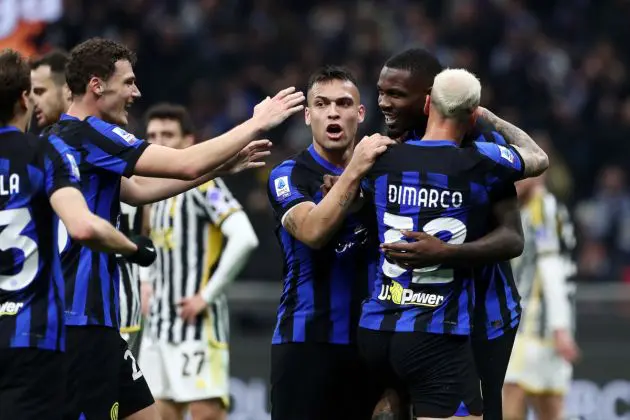 MILAN, ITALY - FEBRUARY 04: The players of FC Internazionale celebrate as Federico Gatti of Juventus scores an own-goal during the Serie A TIM match between FC Internazionale and Juventus - Serie A TIM at Stadio Giuseppe Meazza on February 04, 2024 in Milan, Italy. (Photo by Marco Luzzani/Getty Images)