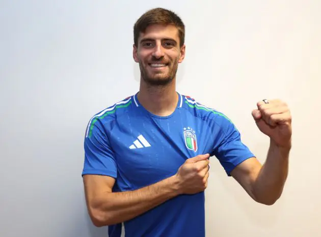 FLORENCE, ITALY - OCTOBER 07: Matteo Gabbia of Italy poses for a portrait prior to the Italy training session at Centro Tecnico Federale di Coverciano on October 07, 2024 in Florence, Italy. (Photo by Claudio Villa/Getty Images)