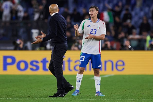 ROME, ITALY - OCTOBER 10: Luciano Spalletti Head Coach of Italy talks with Niccolo Pisilli of Italy after the UEFA Nations League 2024/25 League A Group A2 match between Italy and Belgium at Stadio Olimpico on October 10, 2024 in Rome, Italy. (Photo by Emmanuele Ciancaglini/Getty Images)