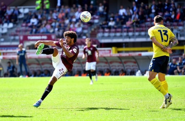 TURIN, ITALY - SEPTEMBER 29: Saul Coco of Torino scores his team's second goal during the Serie A match between Torino and SS Lazio at Stadio Olimpico di Torino on September 29, 2024 in Turin, Italy. (Photo by Valerio Pennicino/Getty Images)