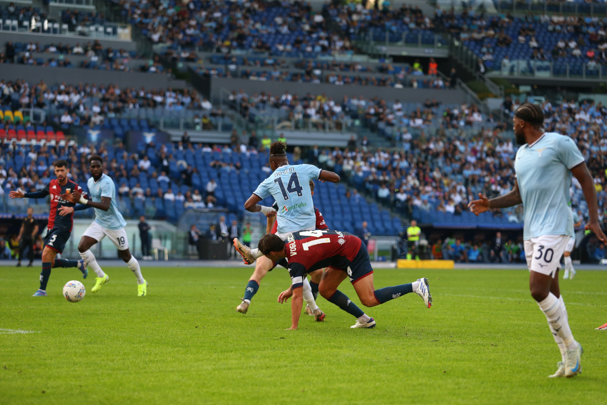 ROME, ITALY - OCTOBER 27: Tijjani Noslin of SS Lazio scores the opening goal during the Serie A match between SS Lazio and Genoa at Stadio Olimpico on October 27, 2024 in Rome, Italy. (Photo by Paolo Bruno/Getty Images)