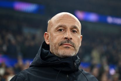 BIRMINGHAM, ENGLAND - OCTOBER 22: Vincenzo Italiano, Head Coach of Bologna, looks on prior to the UEFA Champions League 2024/25 League Phase MD3 match between Aston Villa FC and Bologna FC 1909 at Villa Park on October 22, 2024 in Birmingham, England. (Photo by Dan Mullan/Getty Images)