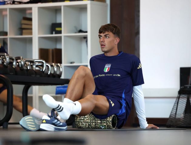 italy-training-session-and-press-conference-maldini-gym