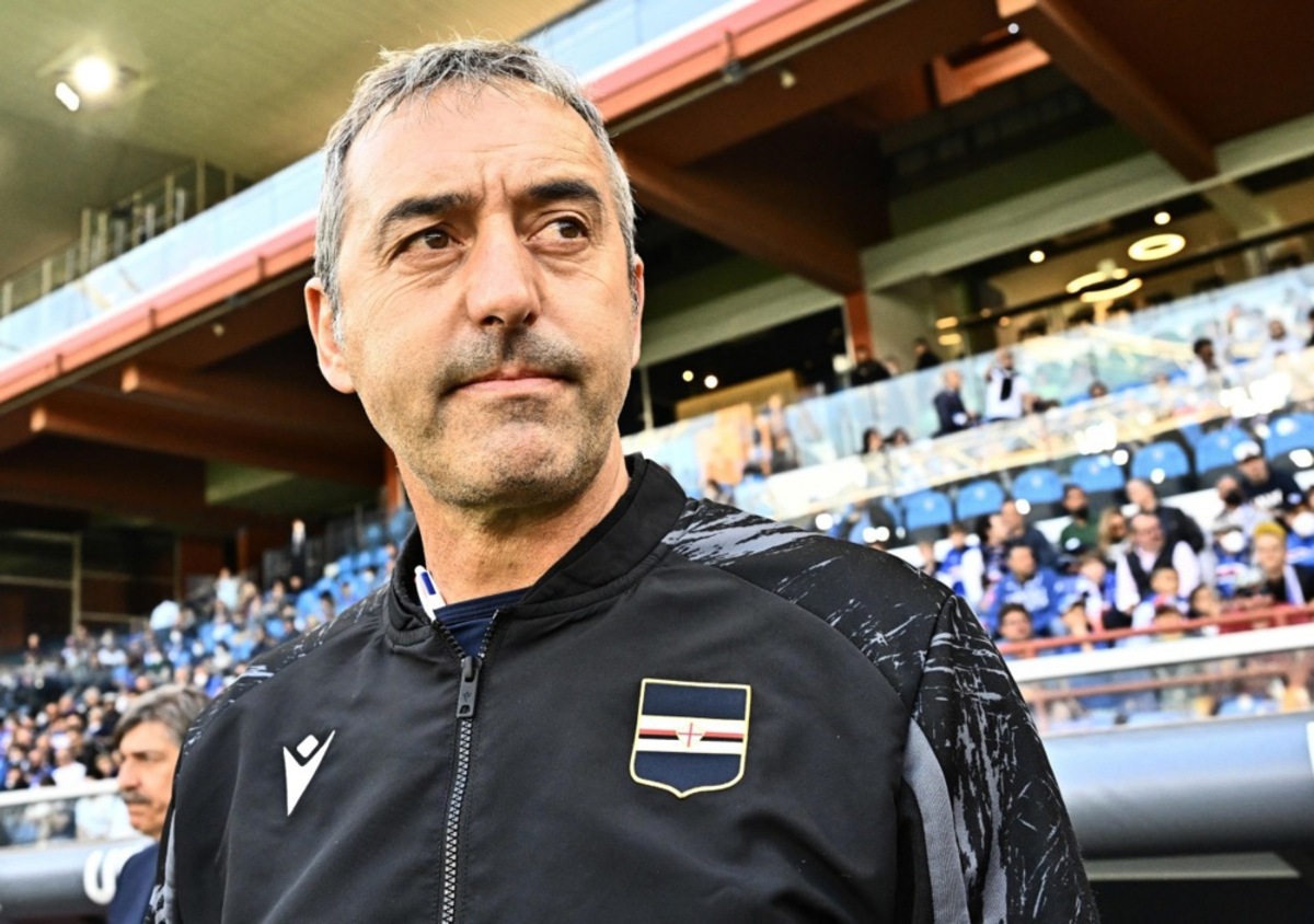 Sampdoria's head coach Marco Giampaolo reacts prior to the Italian Serie A soccer match Sampdoria vs Salernitana at Luigi Ferraris stadium in Genoa, Italy, 16 april 2022. EPA-EFE/LUCA ZENNARO