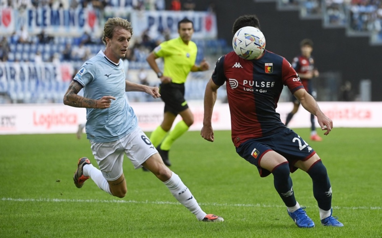 Genoa's Johan Vasquez (R) in action against Lazio's recently selected Italy player Nicolo' Rovella (L) during the Italian Serie A soccer match between SS Lazio and Genoa CFC at the Olimpico stadium in Rome, Italy, 27 October 2024. EPA-EFE/RICCARDO ANTIMIANI