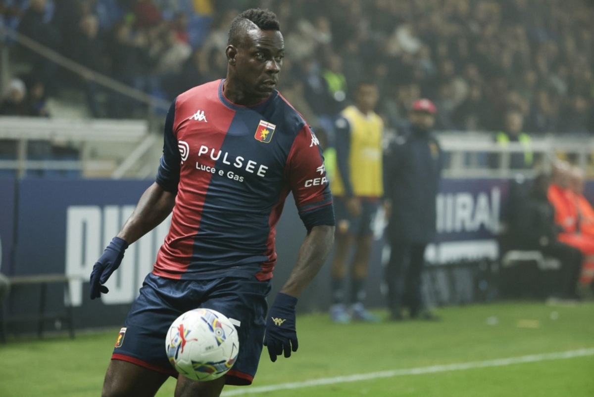 Genoa's Mario Balotelli in action during the Italian Serie A soccer match Parma Calcio vs Genoa CFC at Ennio Tardini stadium in Parma, Italy, 04 November 2024. EPA-EFE/ELISABETTA BARACCHI