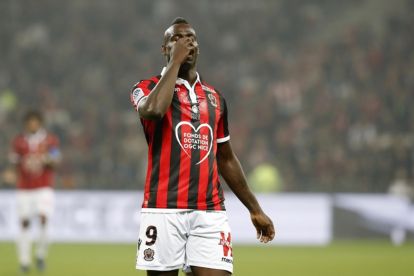 Mario Balotelli of OGC Nice reacts during the French Ligue 1 soccer match between OGC Nice and Olympique Marseille, at the Allianz Riviera stadium, in Nice, France, 21 October 2018. EPA-EFE/SEBASTIEN NOGIER