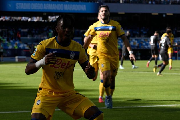 epa11698616 Atalantas forward Ademola Lookman celebrates his goal during the Italian Serie A soccer match SSC Napoli vs US Atalanta at Diego Armando Maradona stadium in Naples, Italy, 03 November 2024. EPA-EFE/CIRO FUSCO