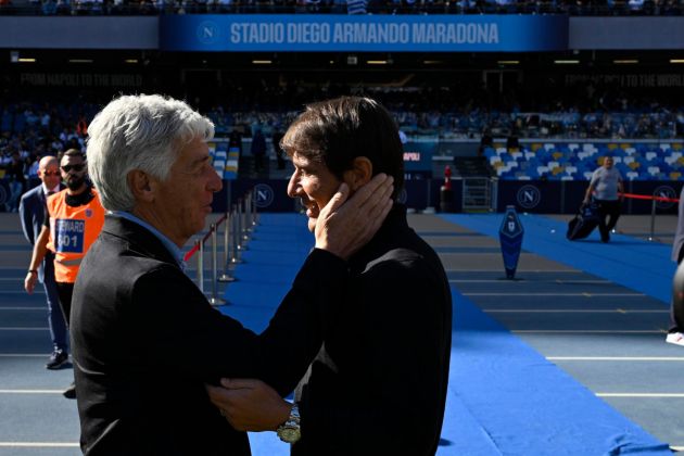 epa11698618 Napoli's head coach Antonio Conte and Atalantas head coach Gian Piero Gasperini during the Italian Serie A soccer match SSC Napoli vs US Atalanta at Diego Armando Maradona stadium in Naples, Italy, 03 November 2024. EPA-EFE/CIRO FUSCO