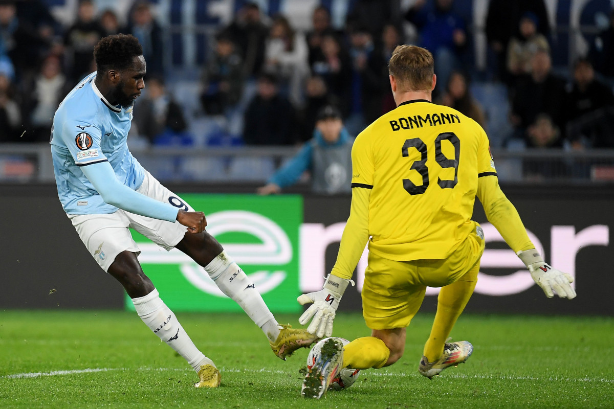 ROME, ITALIE - NOVEMBRE 28 : Boulaye Dia de SS Lazio en action lors du match MD5 de la phase de ligue 2024/25 de l'UEFA Europa League entre SS Lazio et PFC Ludogorets 1945 au Stadio Olimpico le 28 novembre 2024 à Rome, Italie. (Photo de Marco Rosi – SS Lazio/Getty Images)