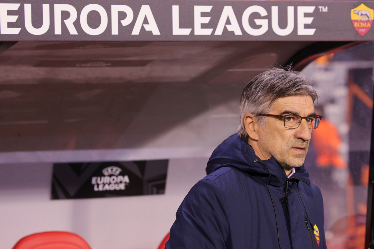 epa11707851 Coach Ivan Juric of Roma looks on ahead of the UEFA Europa League match between Union SG and AS Roma in Brussels, Belgium, 07 November 2024. EPA-EFE/OLIVIER MATTHYS